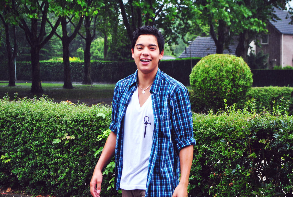 let me be your hero