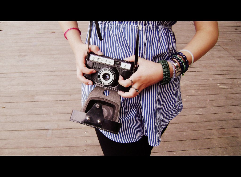 Aparat . ; )