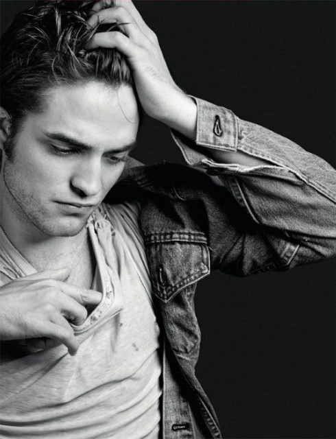  Robert Pattinson 