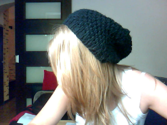 Czapka ;**