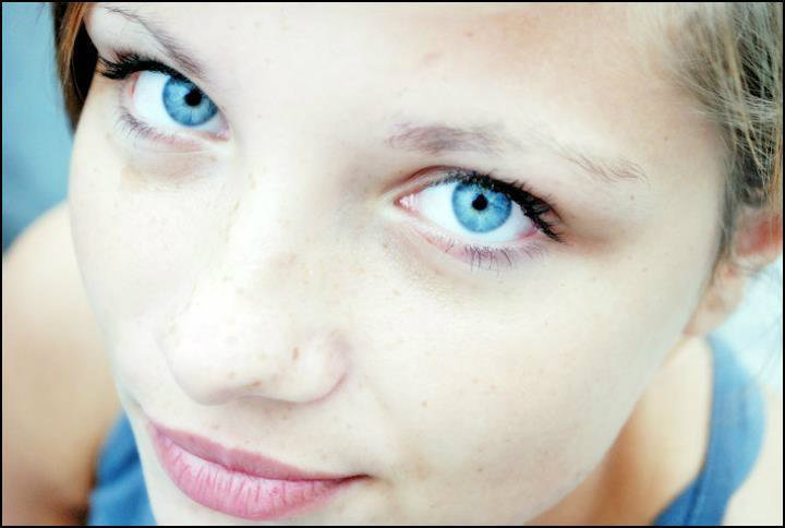 Moje niebieskie oczy:)