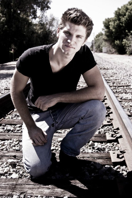 Keegan Allen 