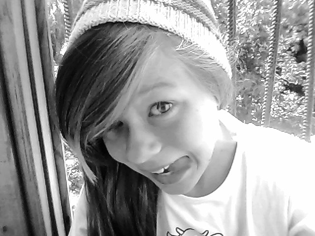 Takie o .< 33