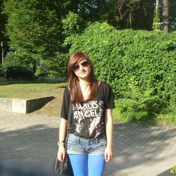 Die My Darling. 