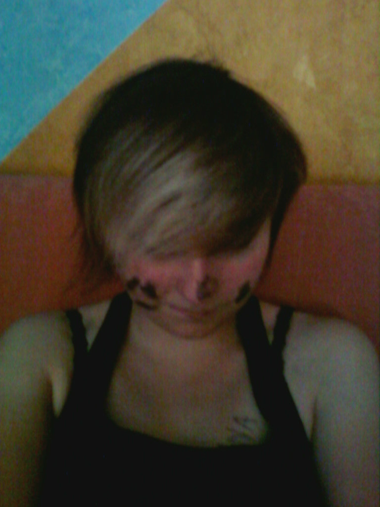 emoemo.