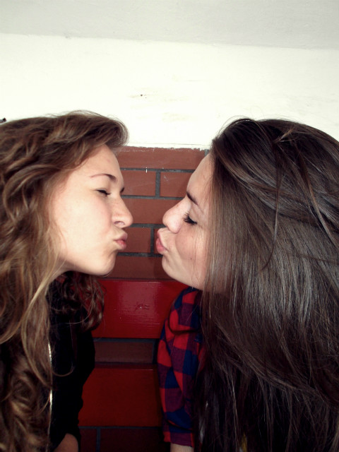 friendss bigg lovee 