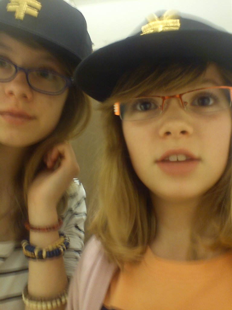 sisotry ;)