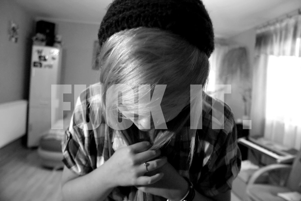 ELOO .