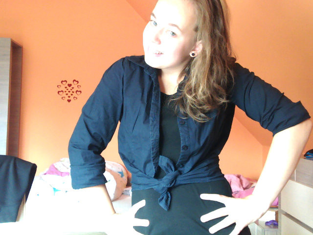 wuaam ' ;*