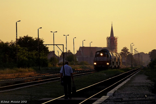 290.