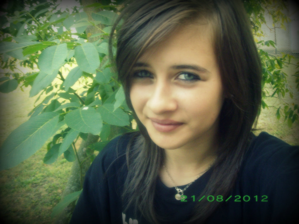 Nudam . ; D : *