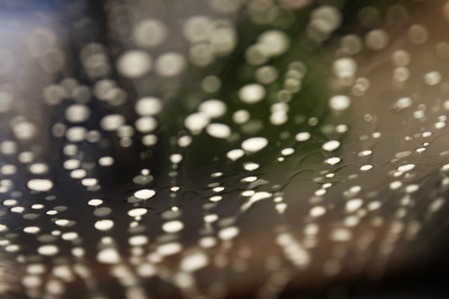 I feel rain.