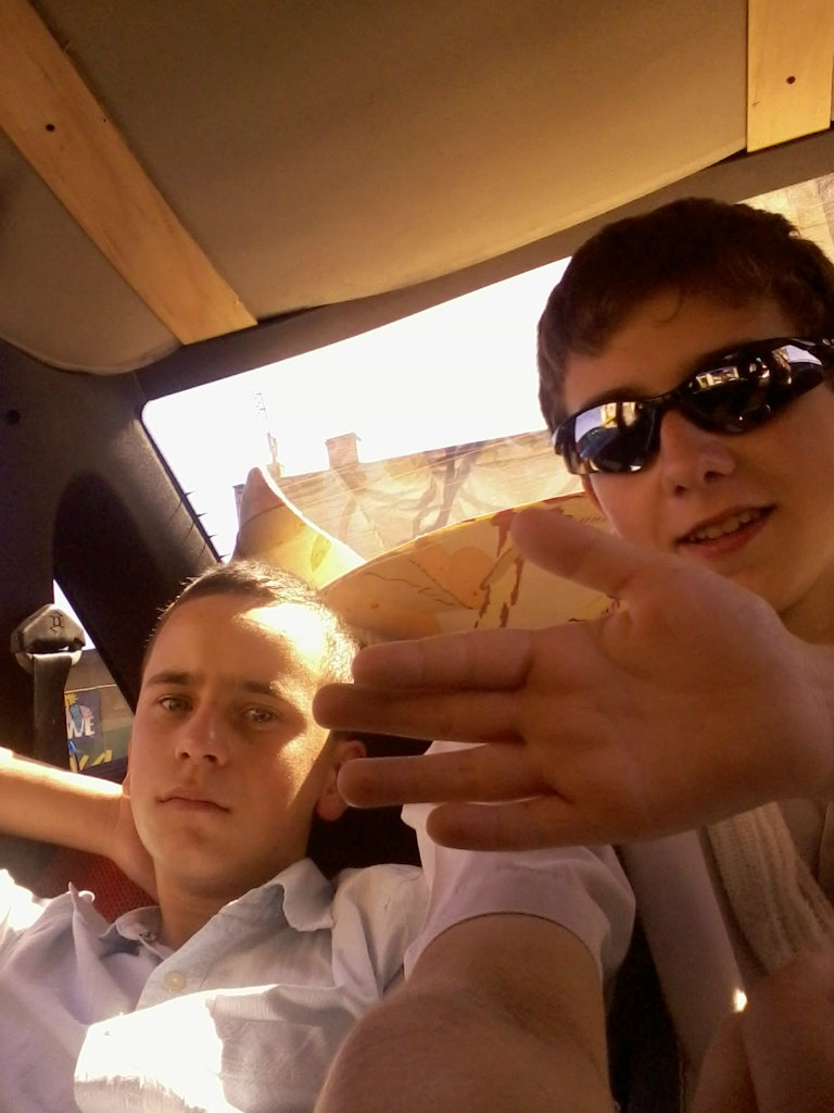 Wammm. ; p 