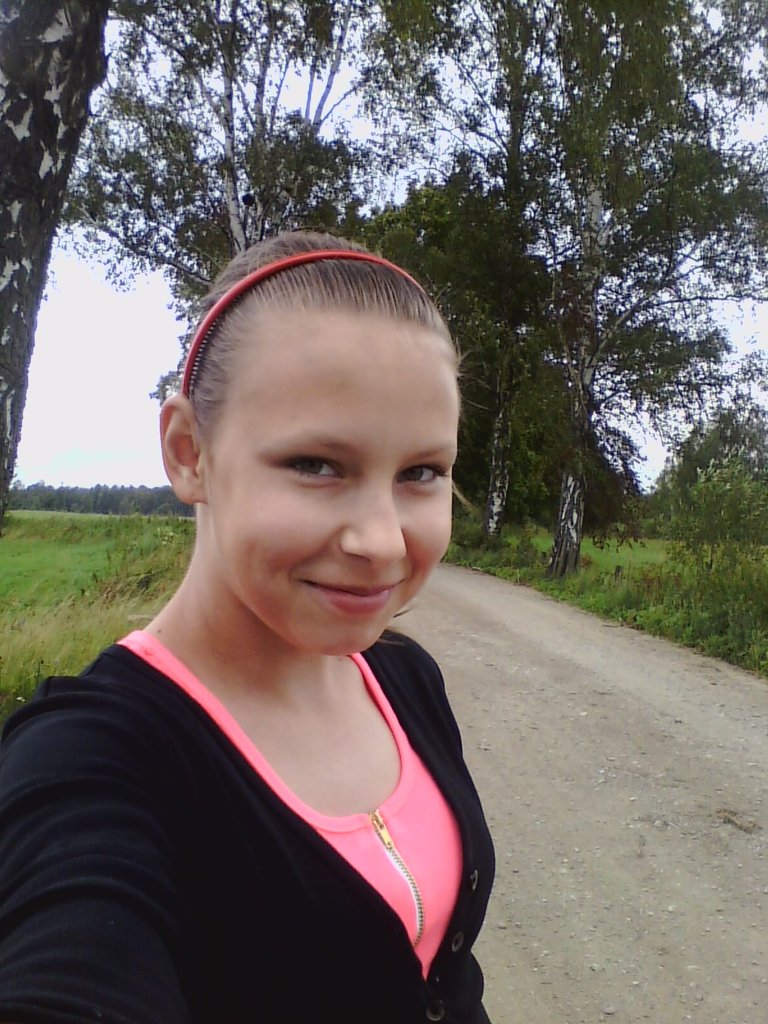 Mojee:)