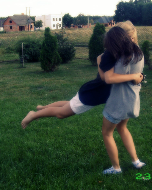 Myy. ! < 33