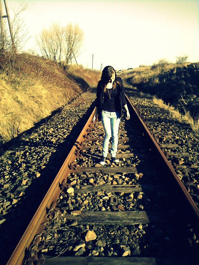 HELLLO :D