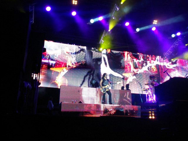 12. Rock you like a hurricane!