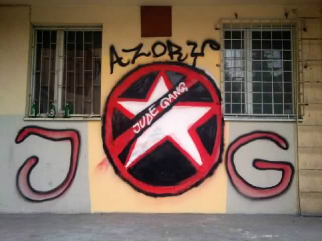 azory