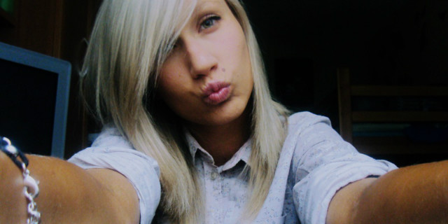 kiss ? :>