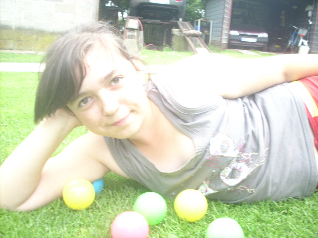 heheszki ; 3