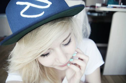 Trzy . 