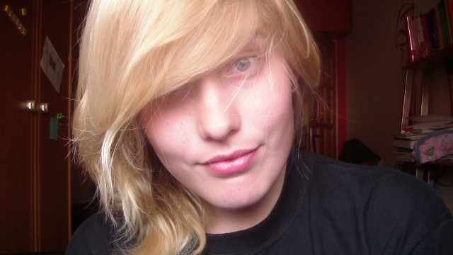 trololol.:>