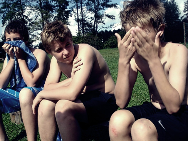 sittt . :D 