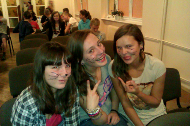 z Olami . ;*