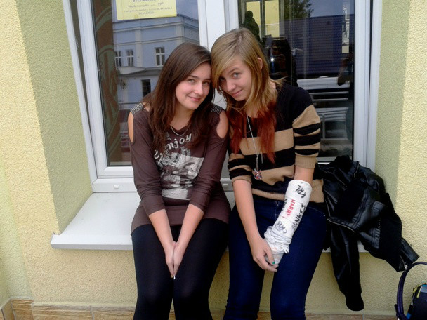 z Siostr  ;****