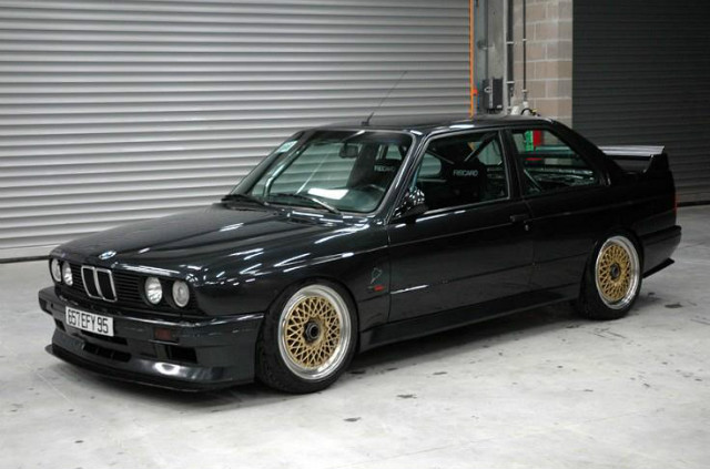 BMW E30  