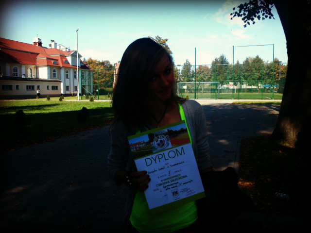 Zawody ; >