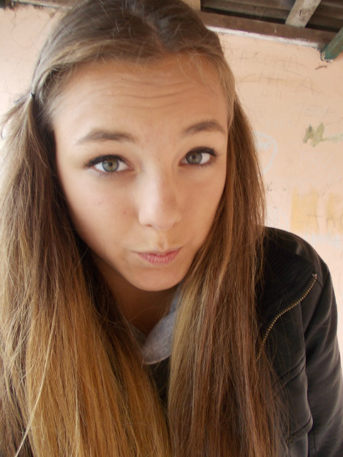 samopoczucie ; < . 