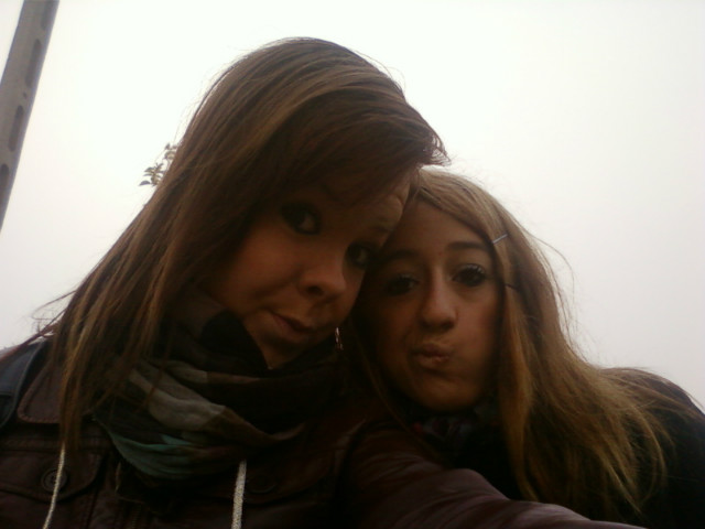 z Klaudoosonem . ; D