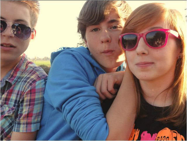 Best Friends < 33