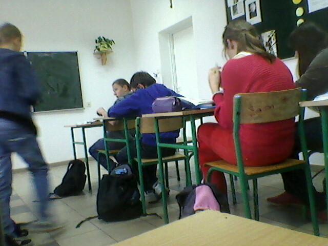 Nudy.