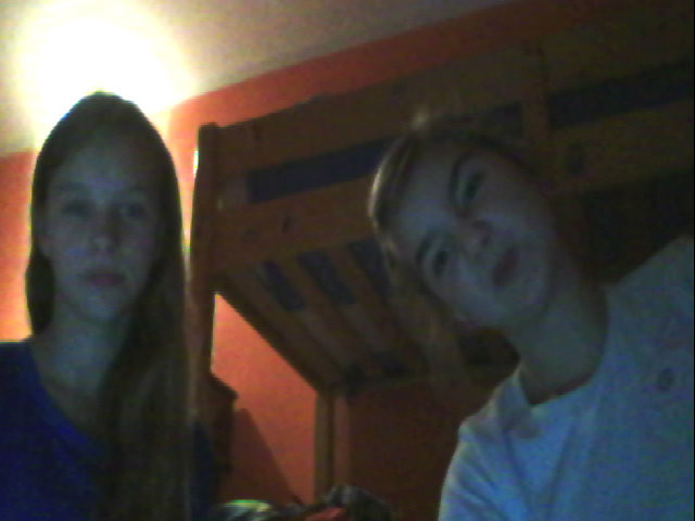 Bahahahahah . < 3 