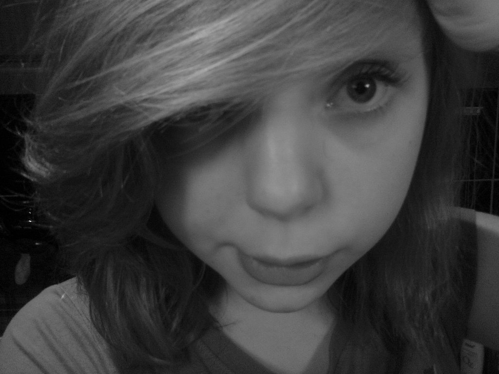 Omom:*