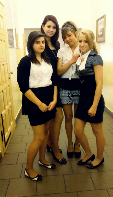 ladys ;* 