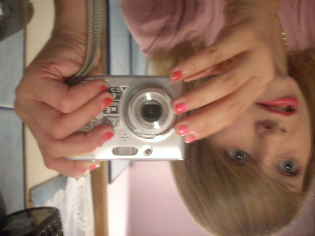 eloooooo ; d .