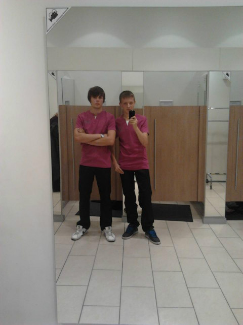 4 miesice ; *