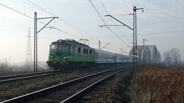 EU07-173