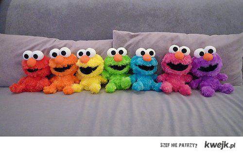 Omom:*