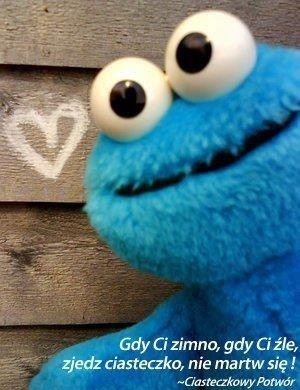 Omom:*