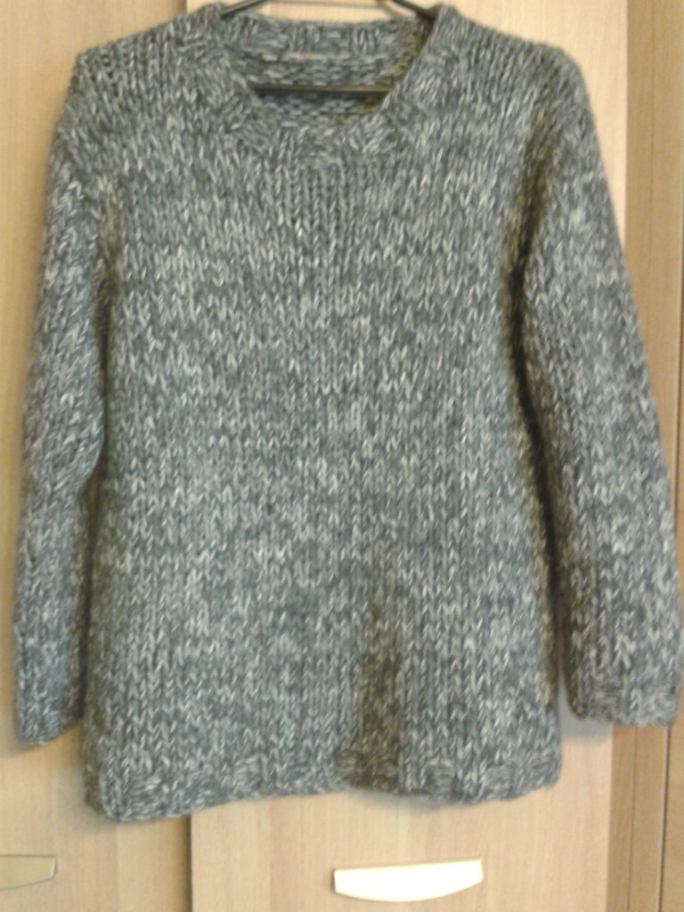 Cieplutki sweter