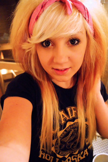 BLOND 4EVER. 