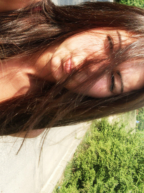 kiss me.