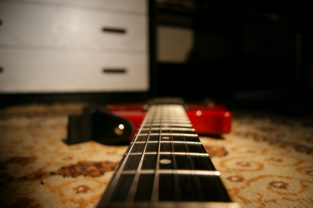 My guitar ;3