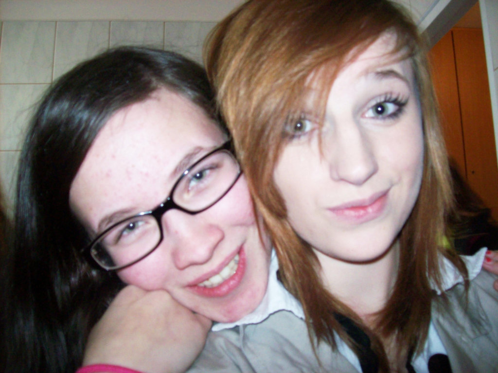 z justy < 3