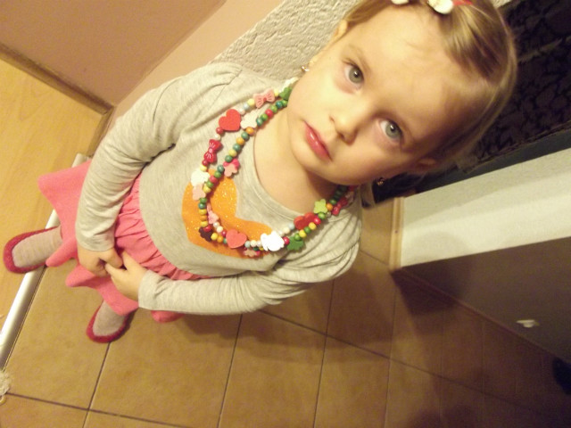 Lenka :* 