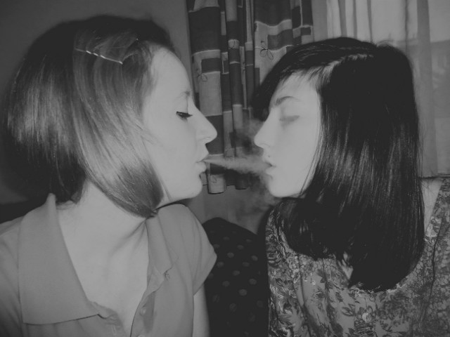 smoke shisha